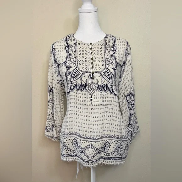 Maeve By Anthropologie Tops 3/4 Sleeve
Morgan Heart Printed Size XS. - Picture 7 of 17